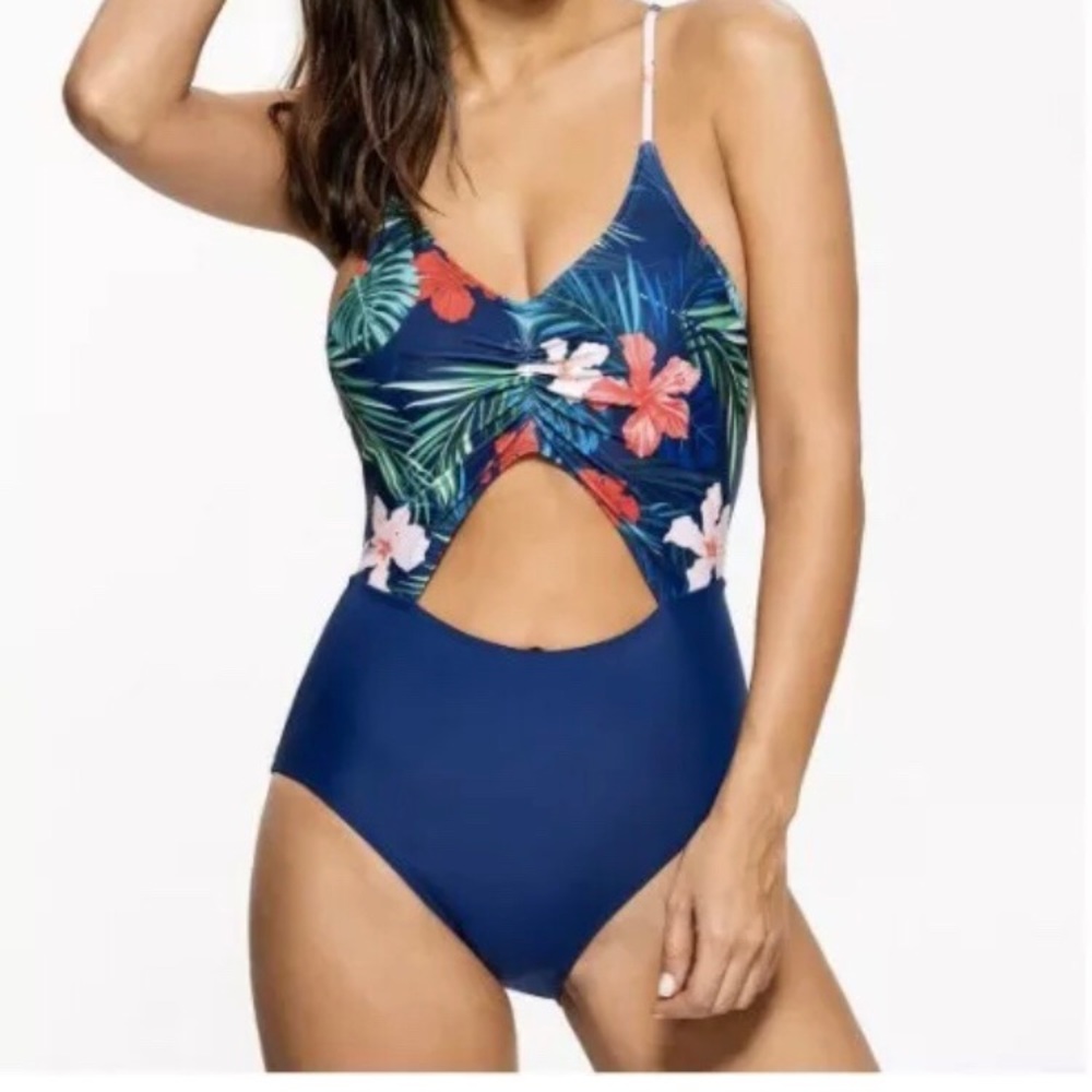 One Piece Swimsuit: Leaf Print, Hollow Out